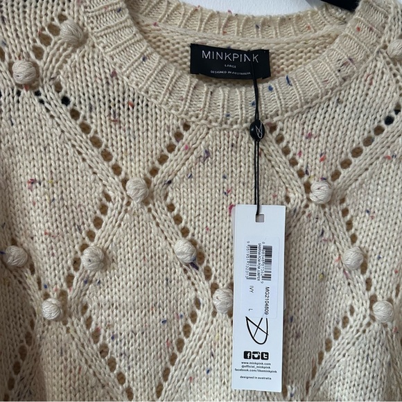 NWT MinkPink open knit sweater. - Picture 4 of 5